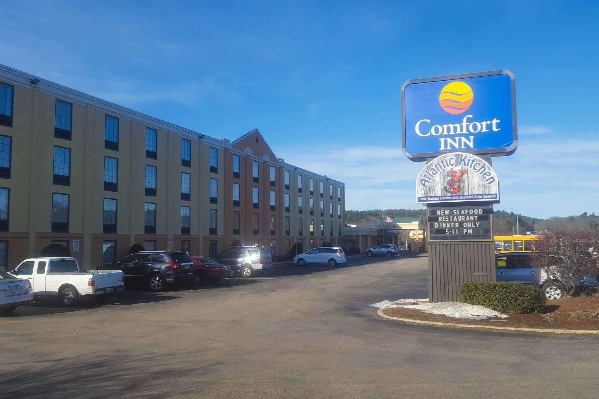 Comfort Inn Randolph-Boston Экстерьер фото